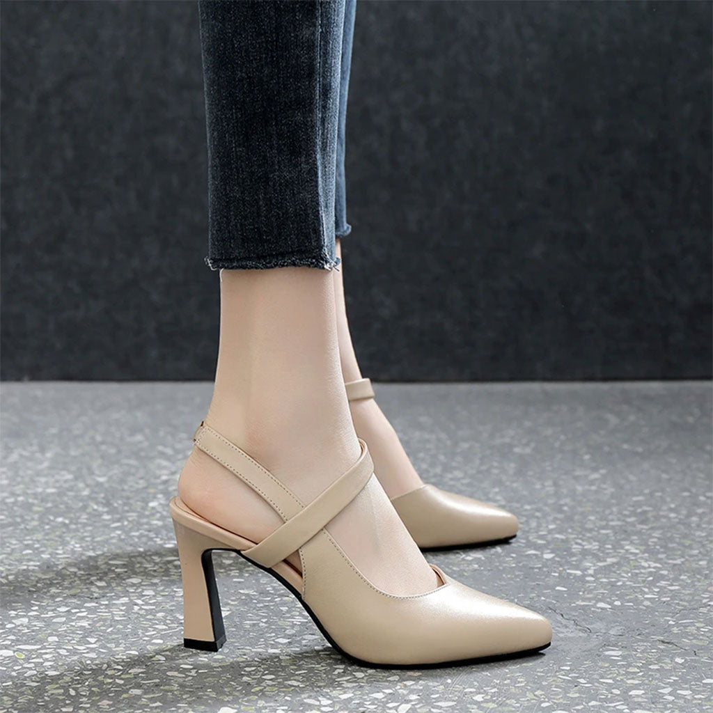 Ideal para o trabalho e eventos: Sapato Feminino Bella.