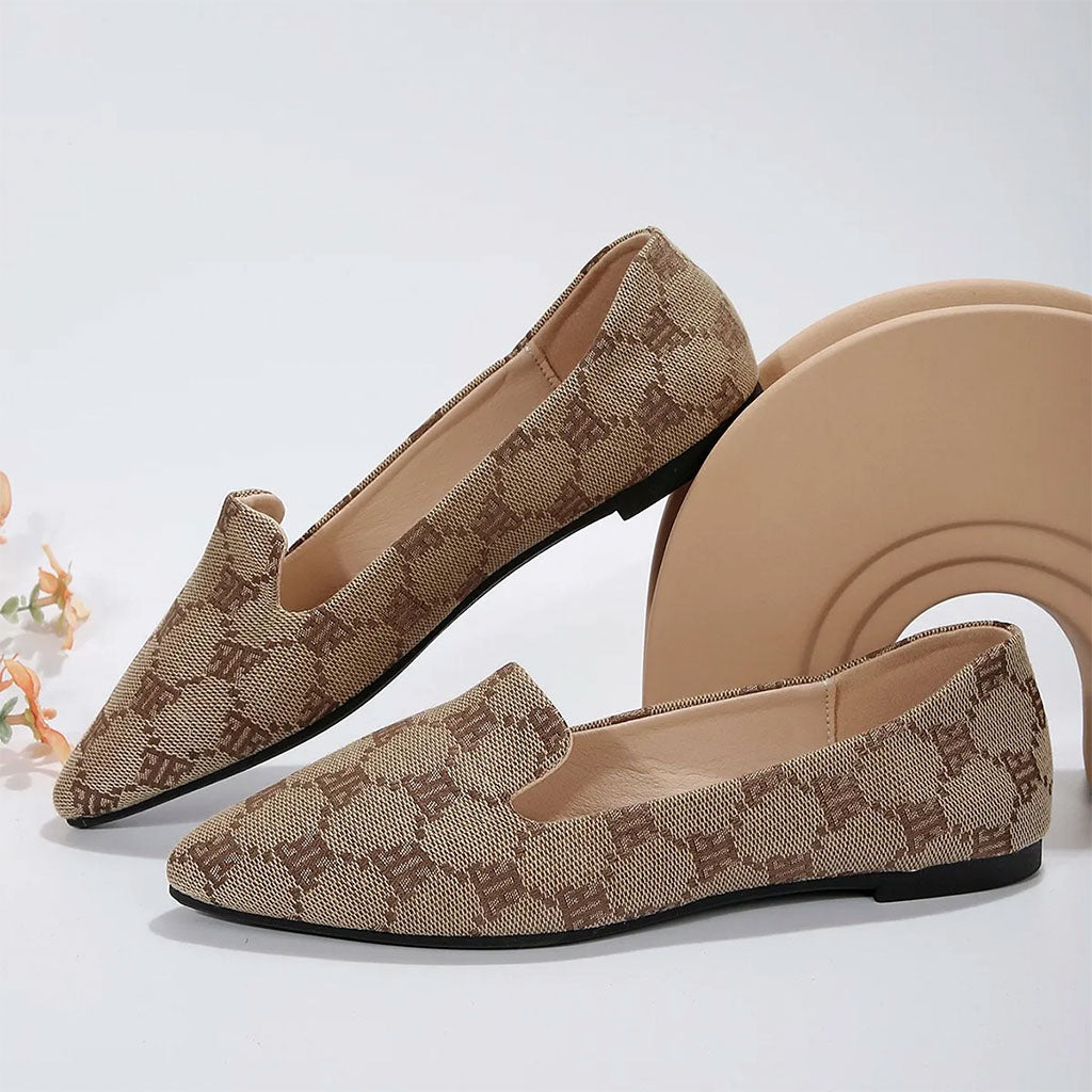 Sapato Feminino Sara: toque de elegância no cotidiano.