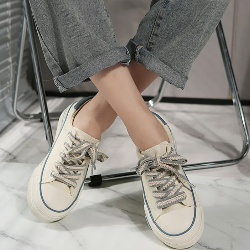 Mila Sneakers: onde moda encontra funcionalidade, disponível nos tamanhos 35 a 40.